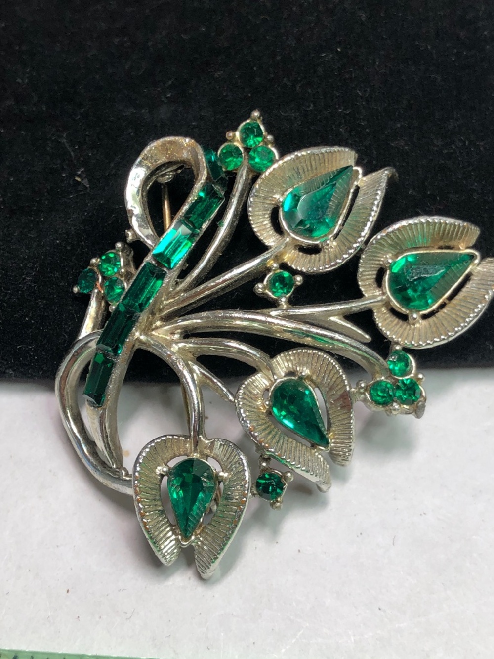Green baguette rhinestone brooch vintage